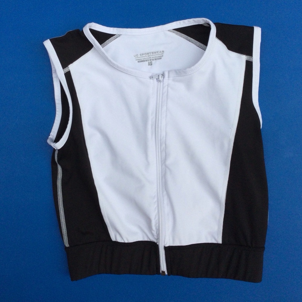 UC Sportswear Womens Adult Small Zip Front Black and White Sleeveless Dance Top